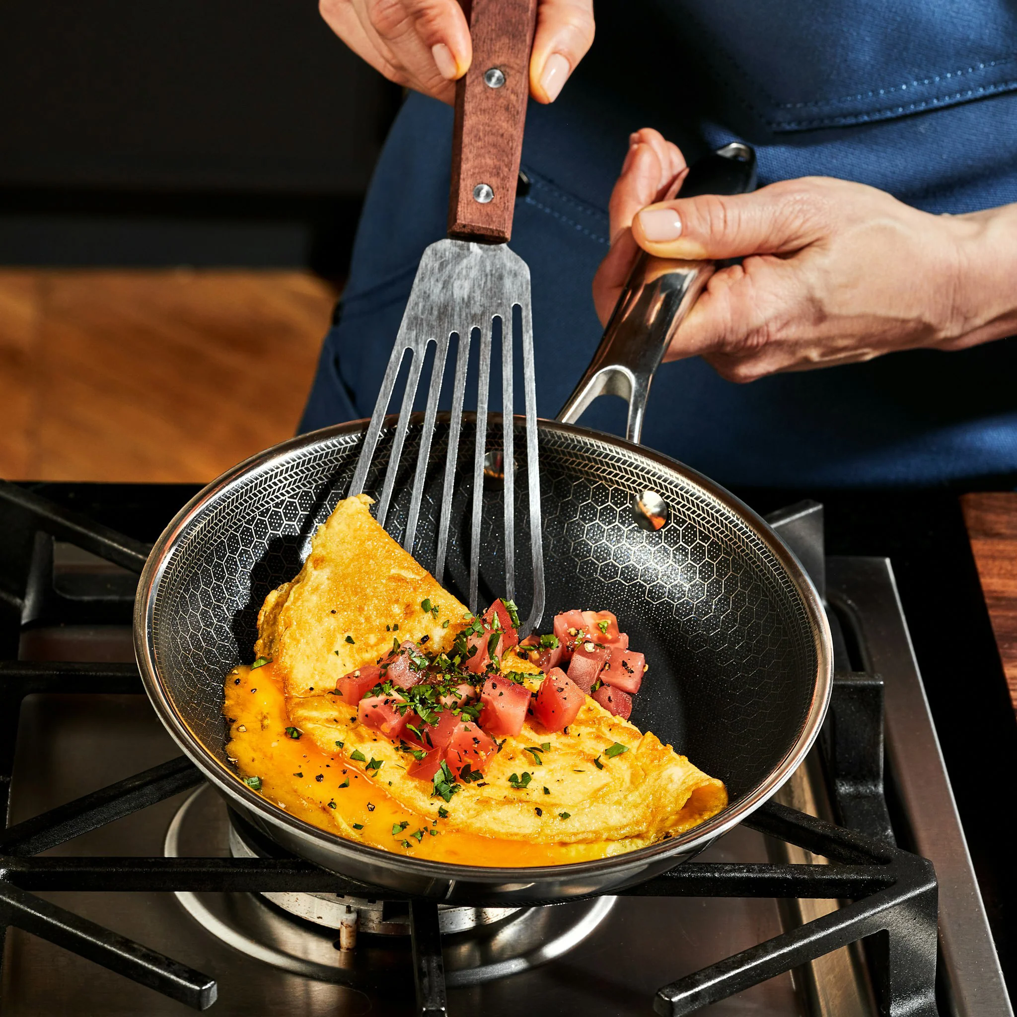 20 cm HexClad Hybrid Pan - Image 5